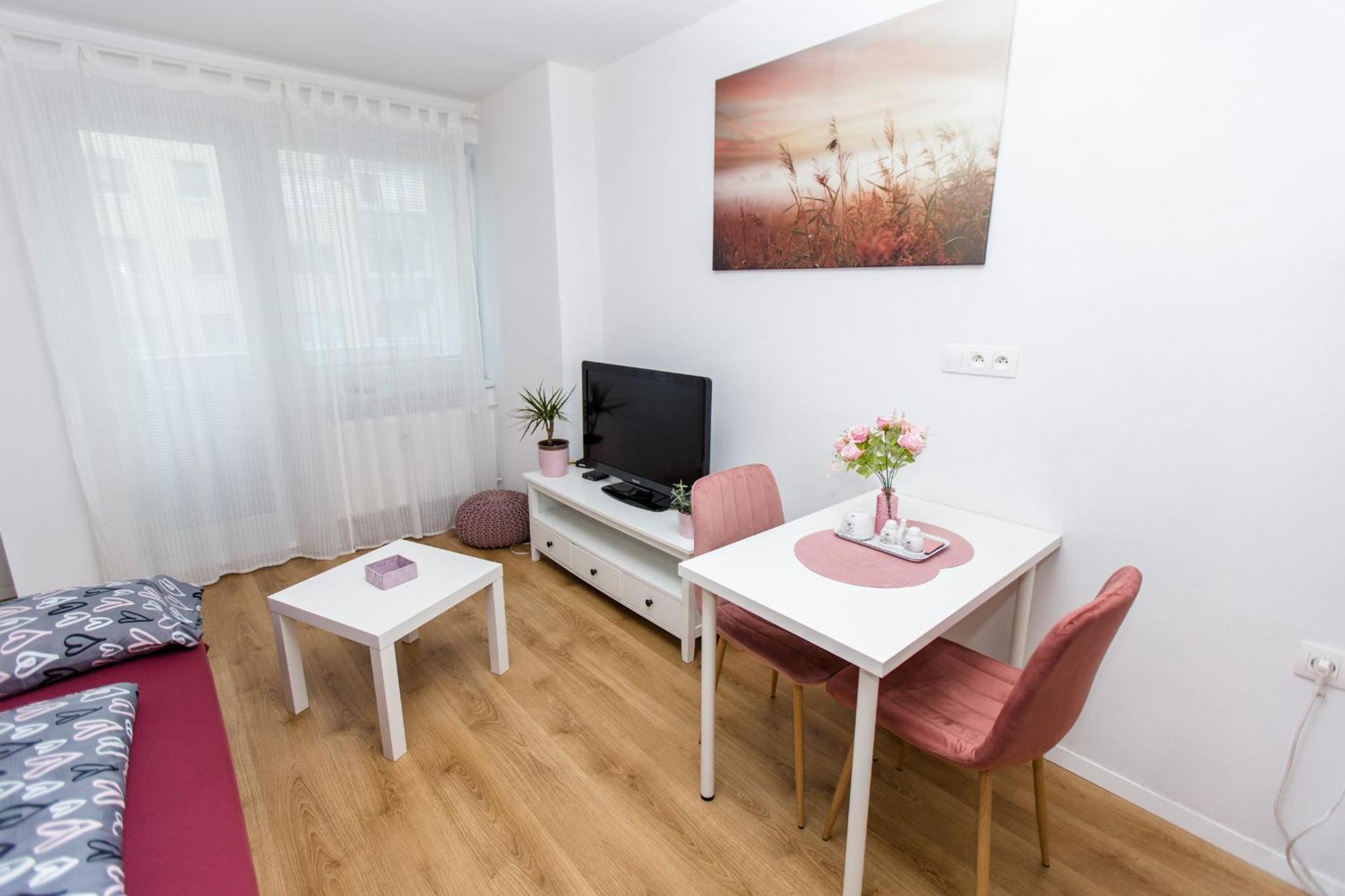 Apartment Near The Ondrej Nepela Winter Stadium Братислава Екстериор снимка