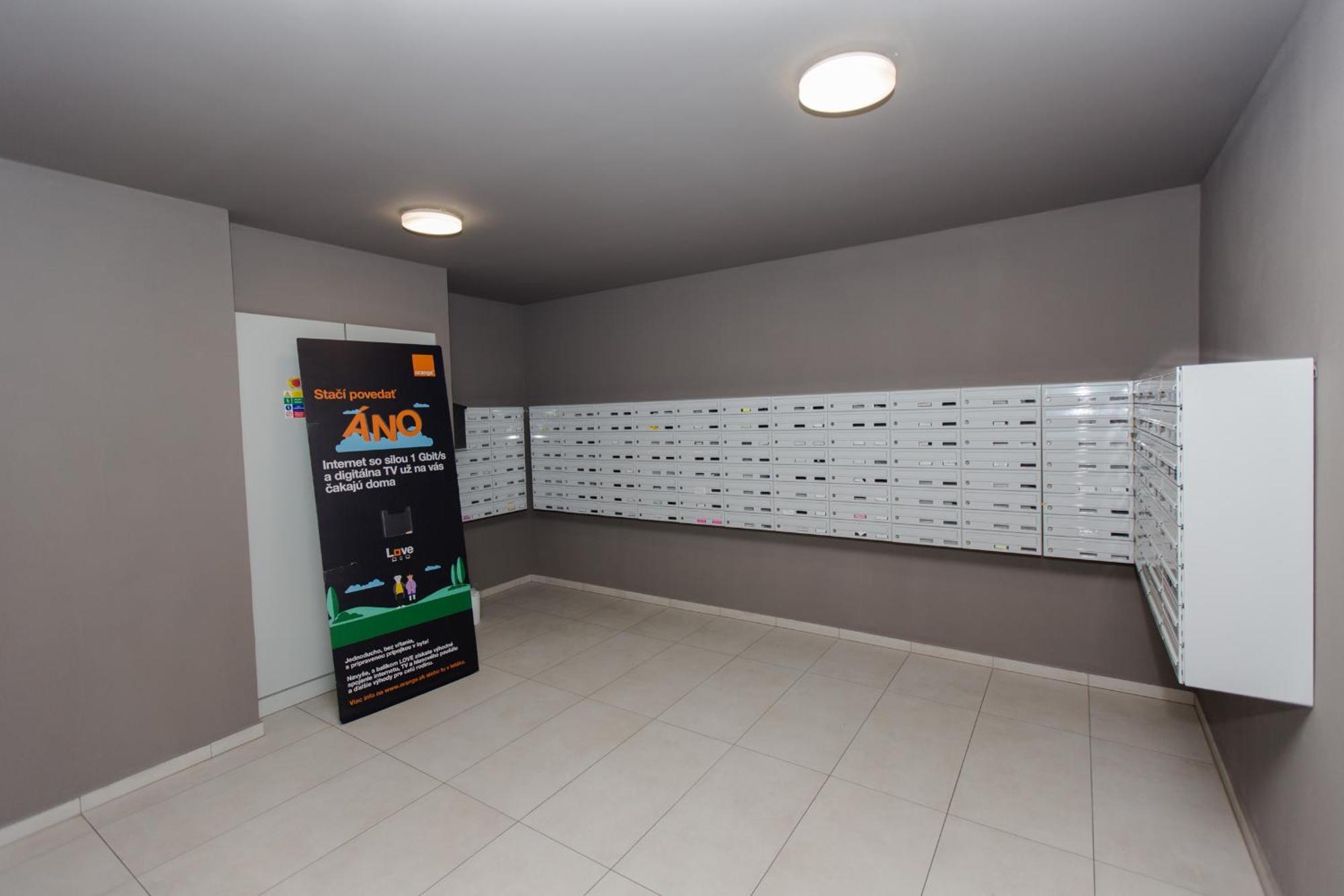 Apartment Near The Ondrej Nepela Winter Stadium Братислава Екстериор снимка