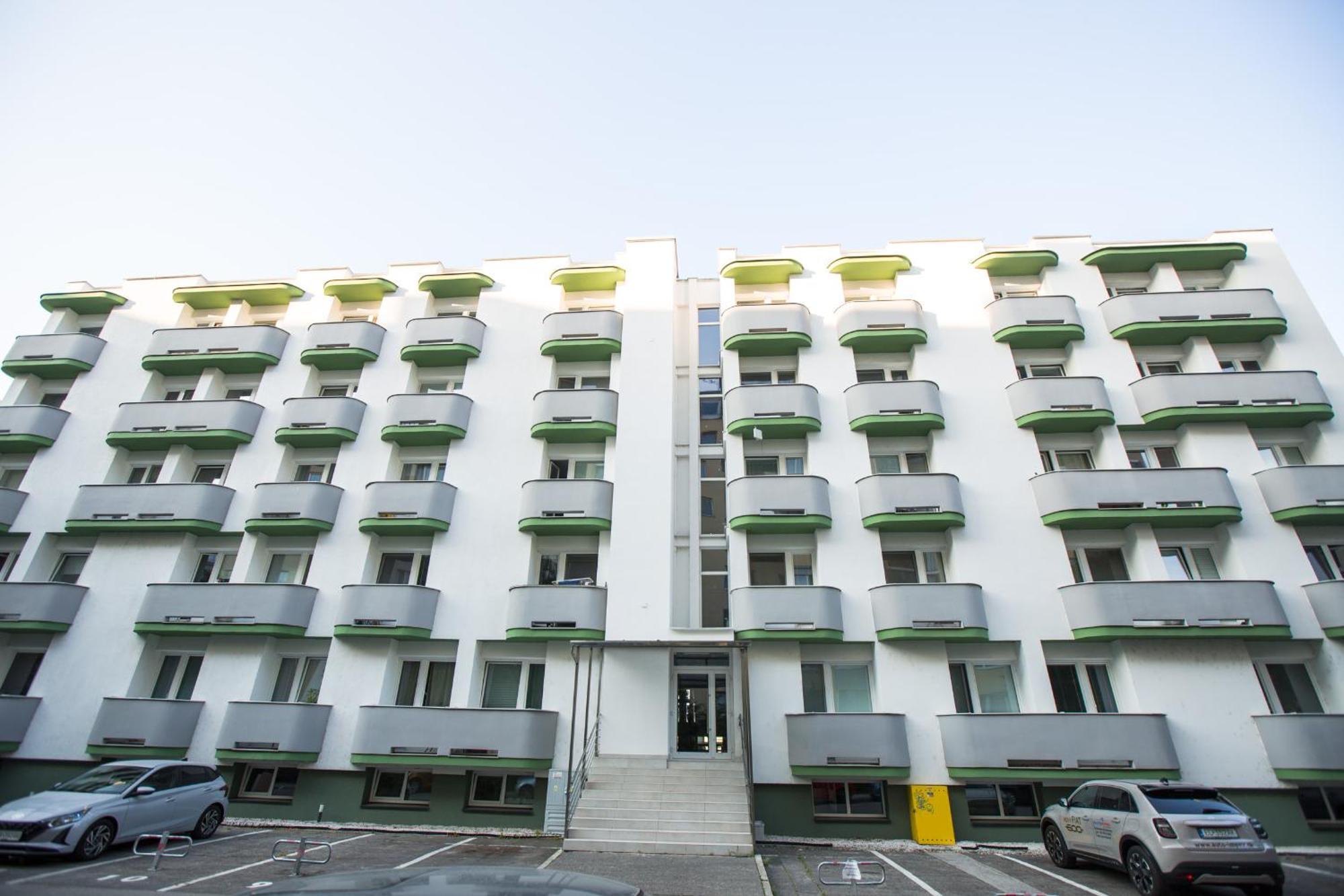 Apartment Near The Ondrej Nepela Winter Stadium Братислава Екстериор снимка